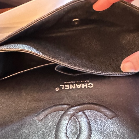CHANEL - Classic Medium Flap, Caviar Black Leather, Silver Hardware, Full Set - Picture 8 of 16